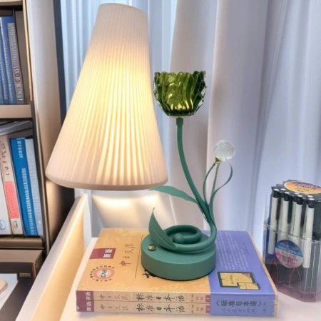 2026 New style country-style flower table lamp, French-style decorative bedroom bedside lamp, popular tulip ambient light beside the sofa 2026 New style country-style flower table lamp, French-style decorative bedroom bedside lamp, popular tulip ambient light beside the sofa